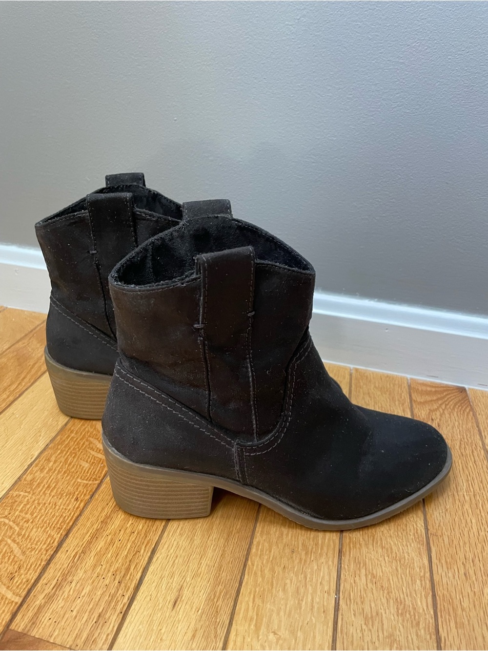 Merona Black Suede Ankle Booties with Low Block Heel
